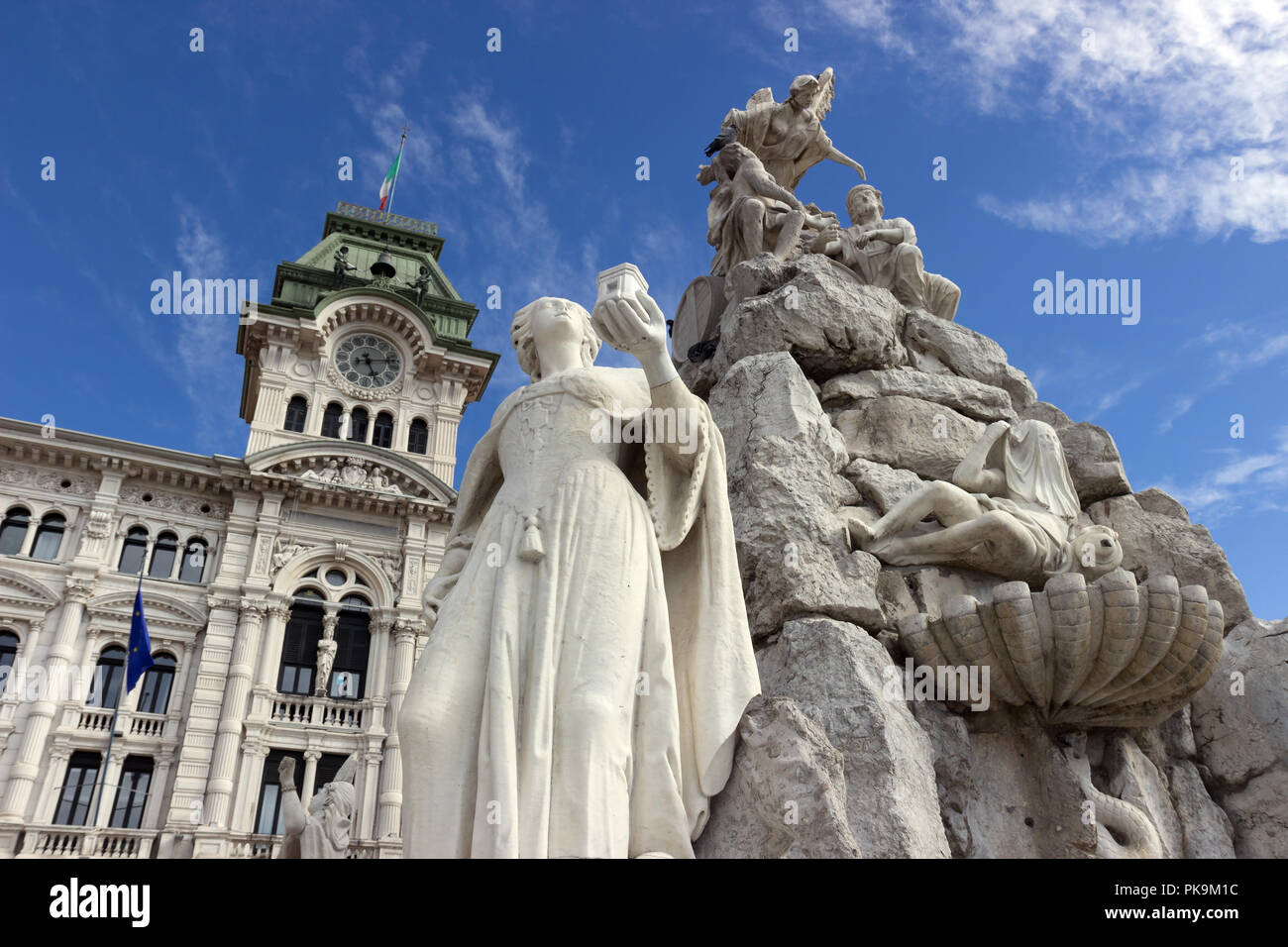 Detail des Brunnens auf vier Kontinenten in der Piazza Unità d'Italia (der italienischen Einheit Platz) in Triest, Italien Stockfoto