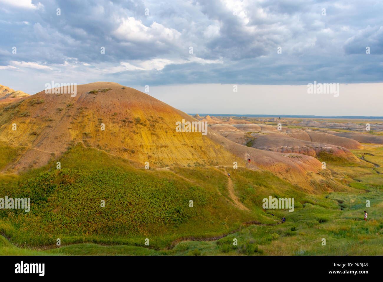 Die schroffe Schönheit der geologischen Formationen in den Badlands National Park von South Dakota, zieht Besucher aus der ganzen Welt. Stockfoto