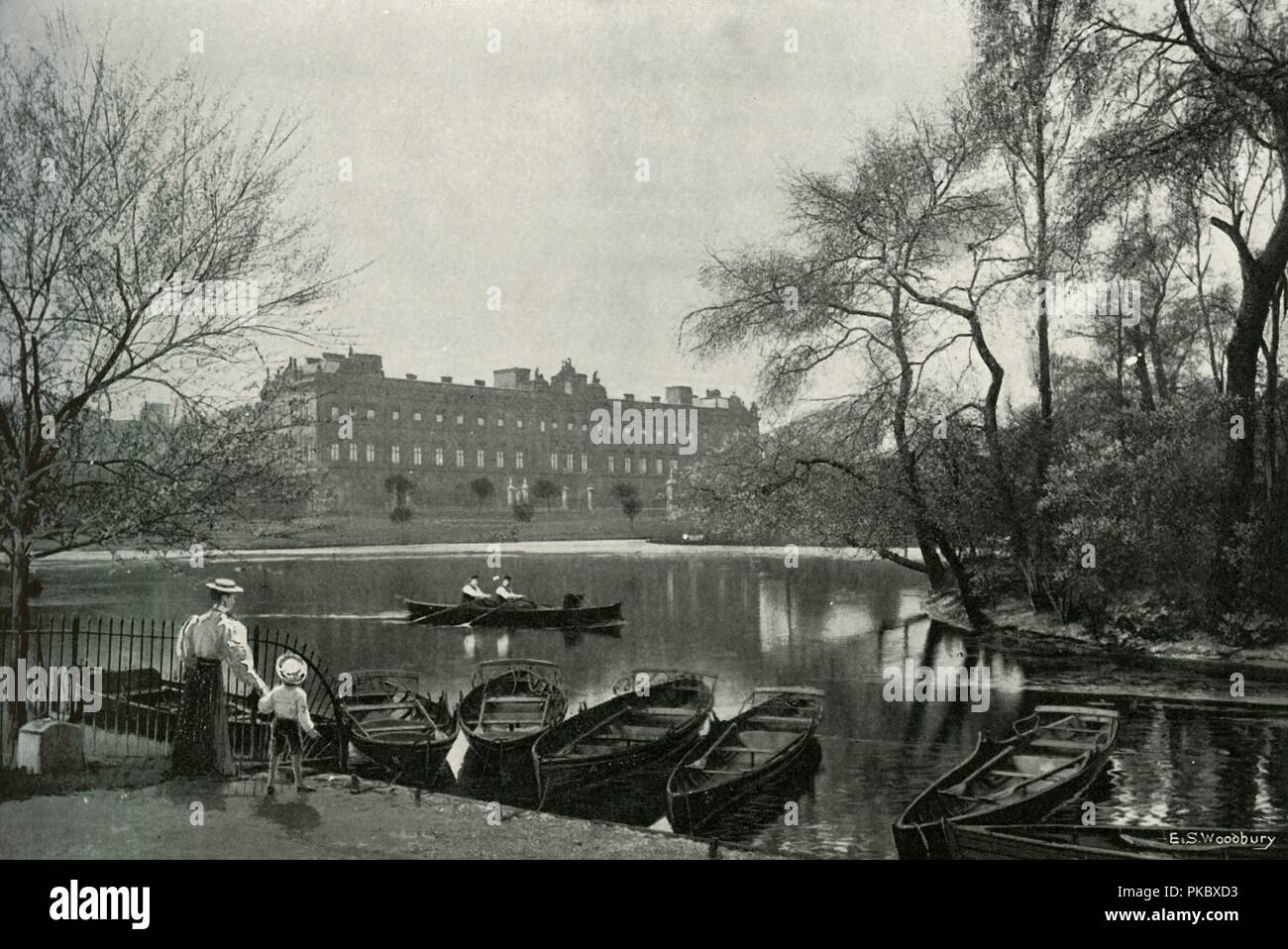 'Buckingham Palace', (c 1897). Artist: E&S Woodbury. Stockfoto