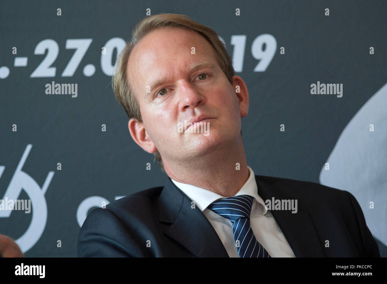 Köln, Deutschland. 11 Sep, 2018. Stefan LOECHER, Löcher, Manager der Lanxess-Arena, Porträts, Portraits, Portrait, 7/8-Einzelbild, einzigen Motiv, Pressekonferenz für die IHF Handball WM 2019, am 11.09.2018 im Sport- und Olympiamuseum Koeln, Â | Nutzung der weltweiten Kredit: dpa/Alamy leben Nachrichten Stockfoto