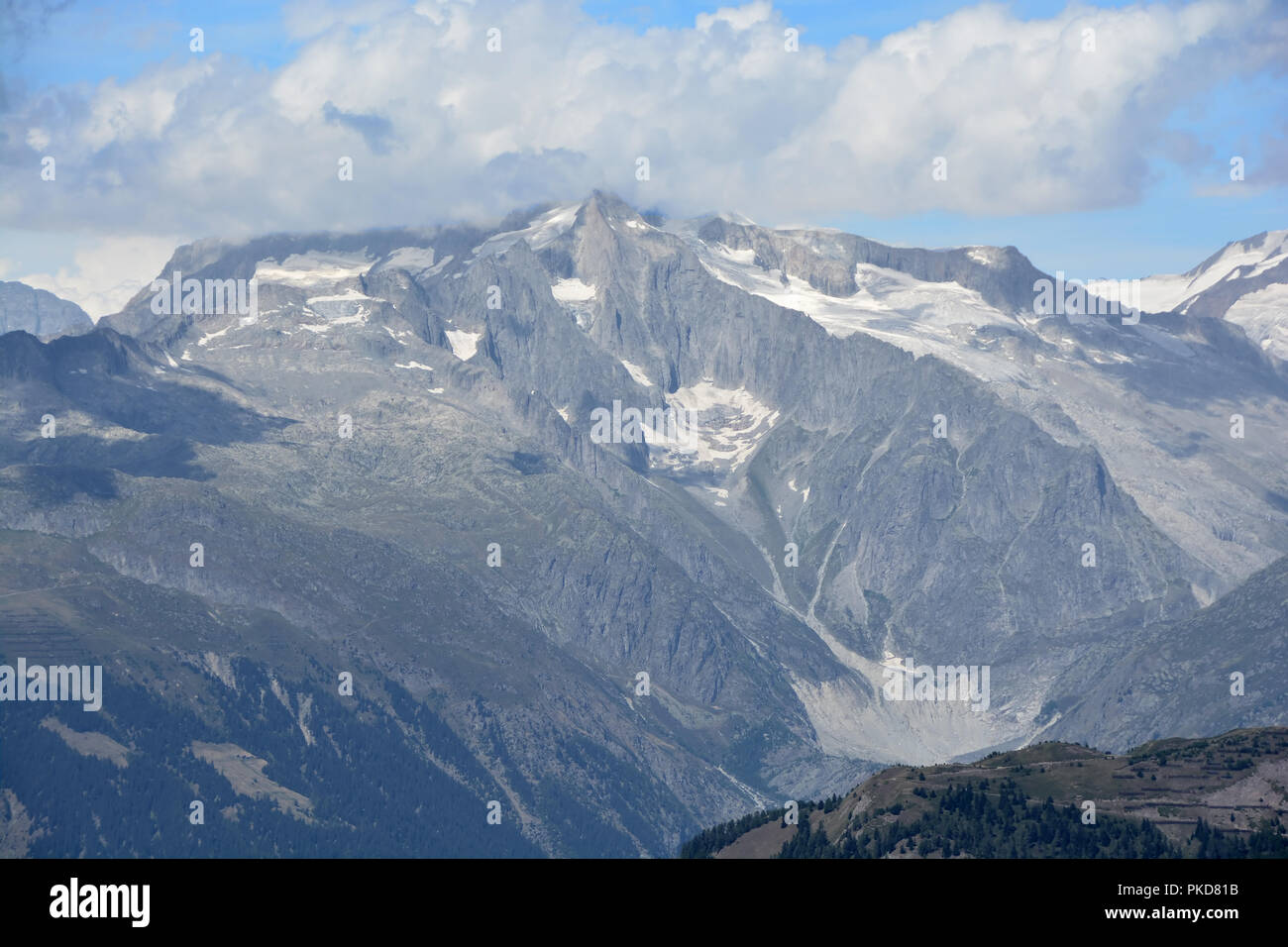 Die wannenhorn im Berner Oberland, Schweiz. Von der schweizerisch-italienischen Grenze am Chriegal Pass gesehen Stockfoto