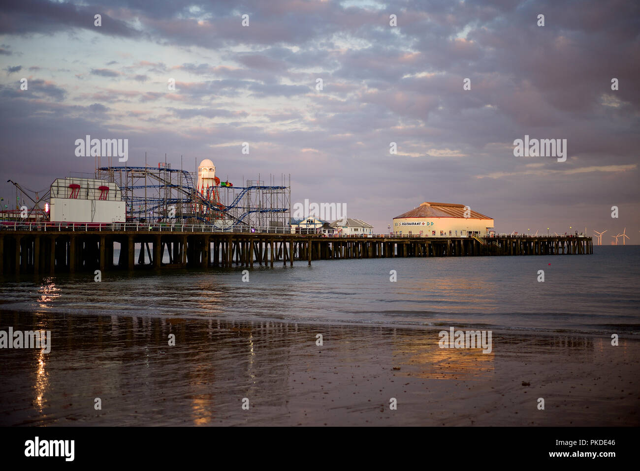 Clacton Pier an No1 Nordsee. Stockfoto