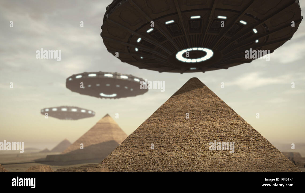 UFOs über Ägypten Pyramiden Stockfoto
