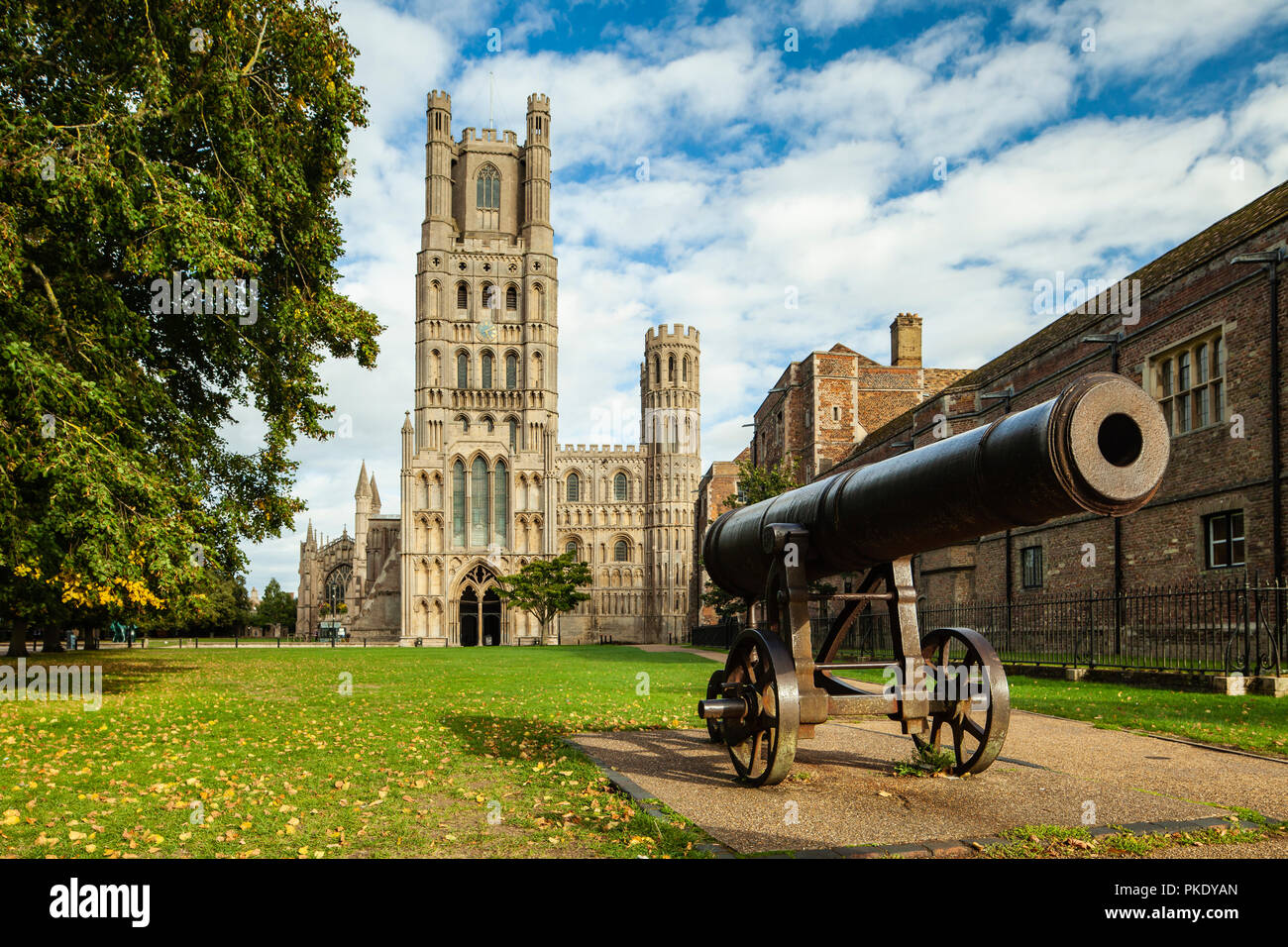 Nachmittag an der Kathedrale von Ely, Cambridgeshire, England. Stockfoto