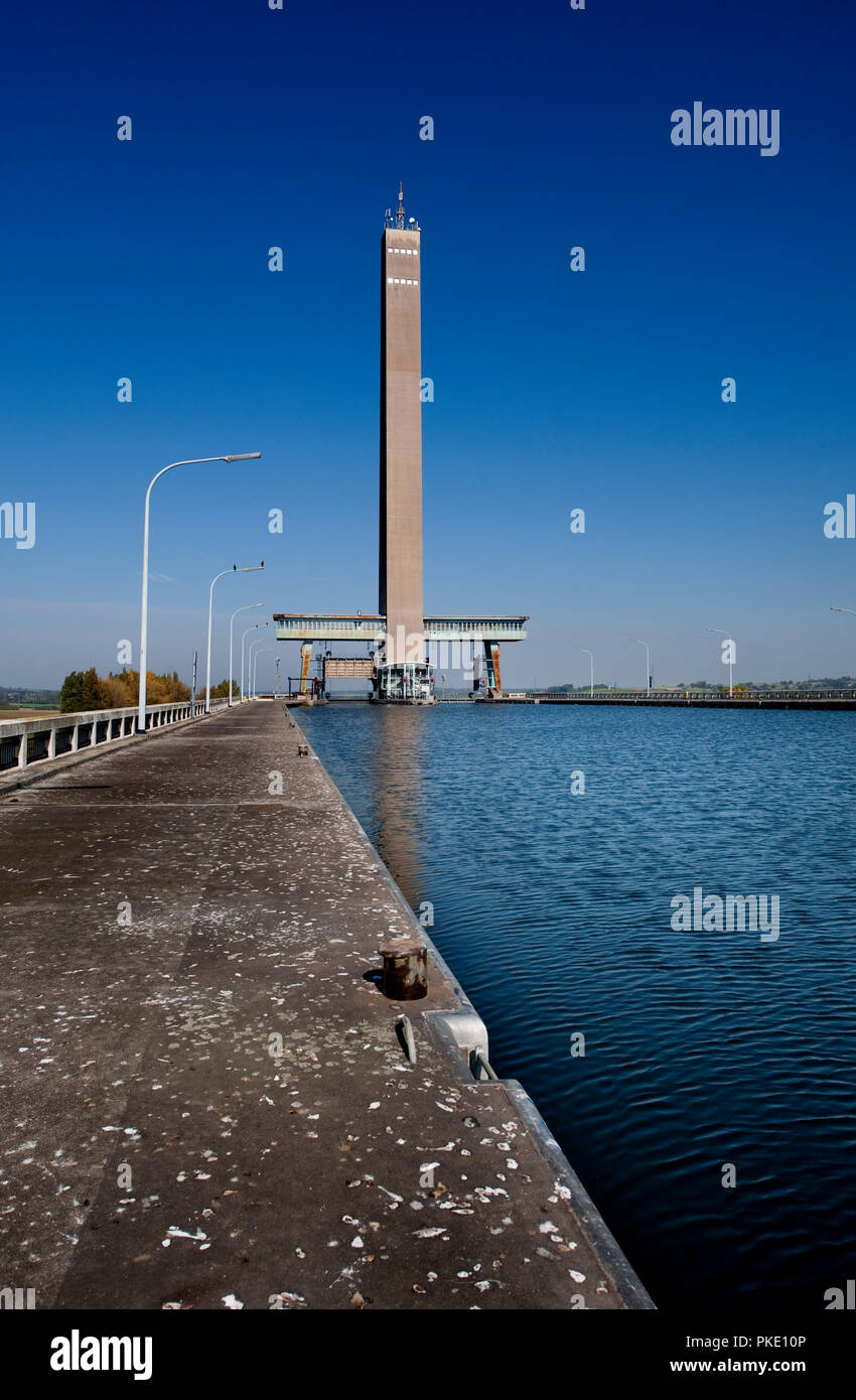 Die ronquières Schiefe Ebene, einen Kanal geneigte Ebene auf dem Kanal Brüssel-charleroi (Belgien, 03/10/2011) Stockfoto