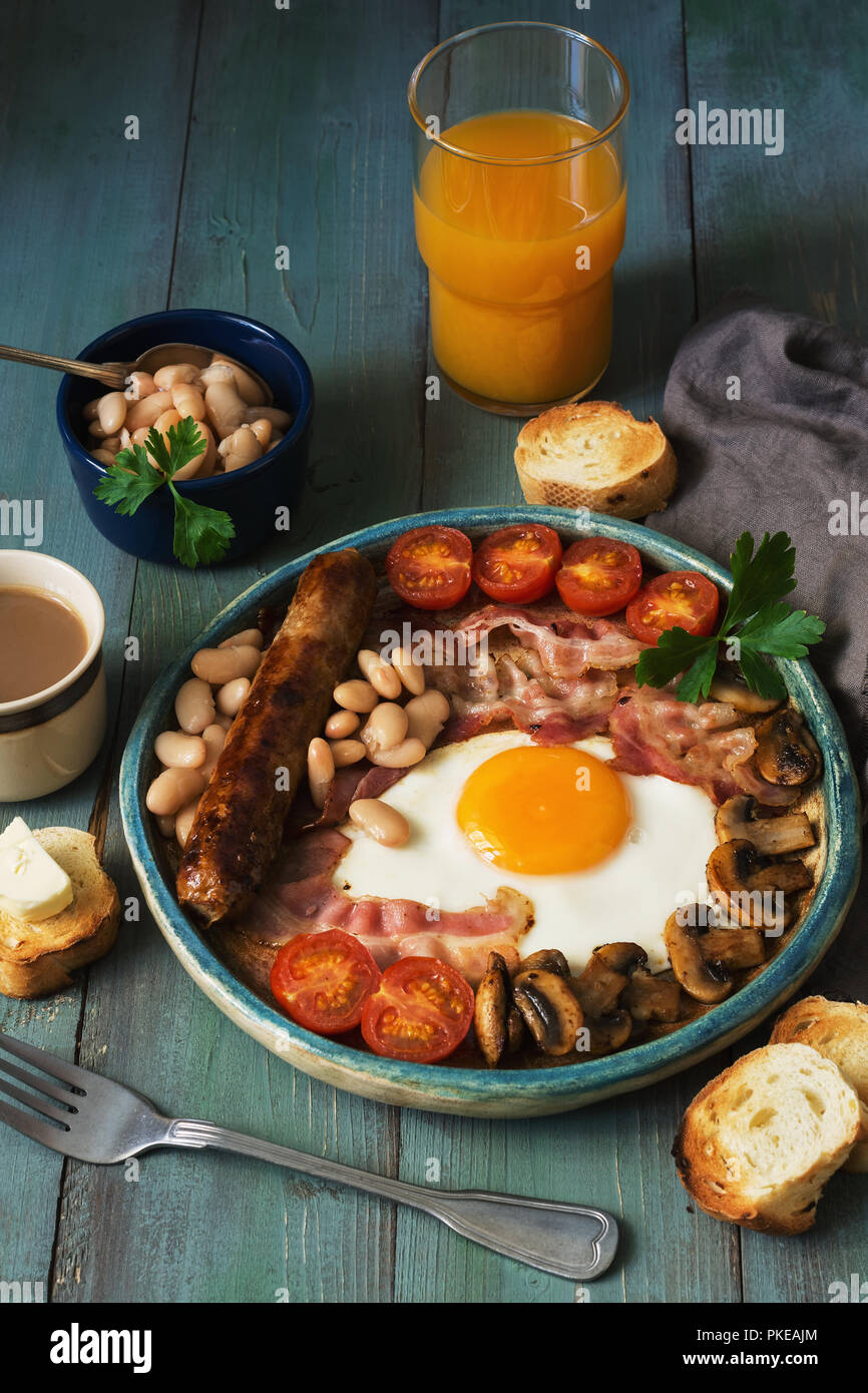 Herzhaftes Frühstück Stockfotos und -bilder Kaufen - Alamy
