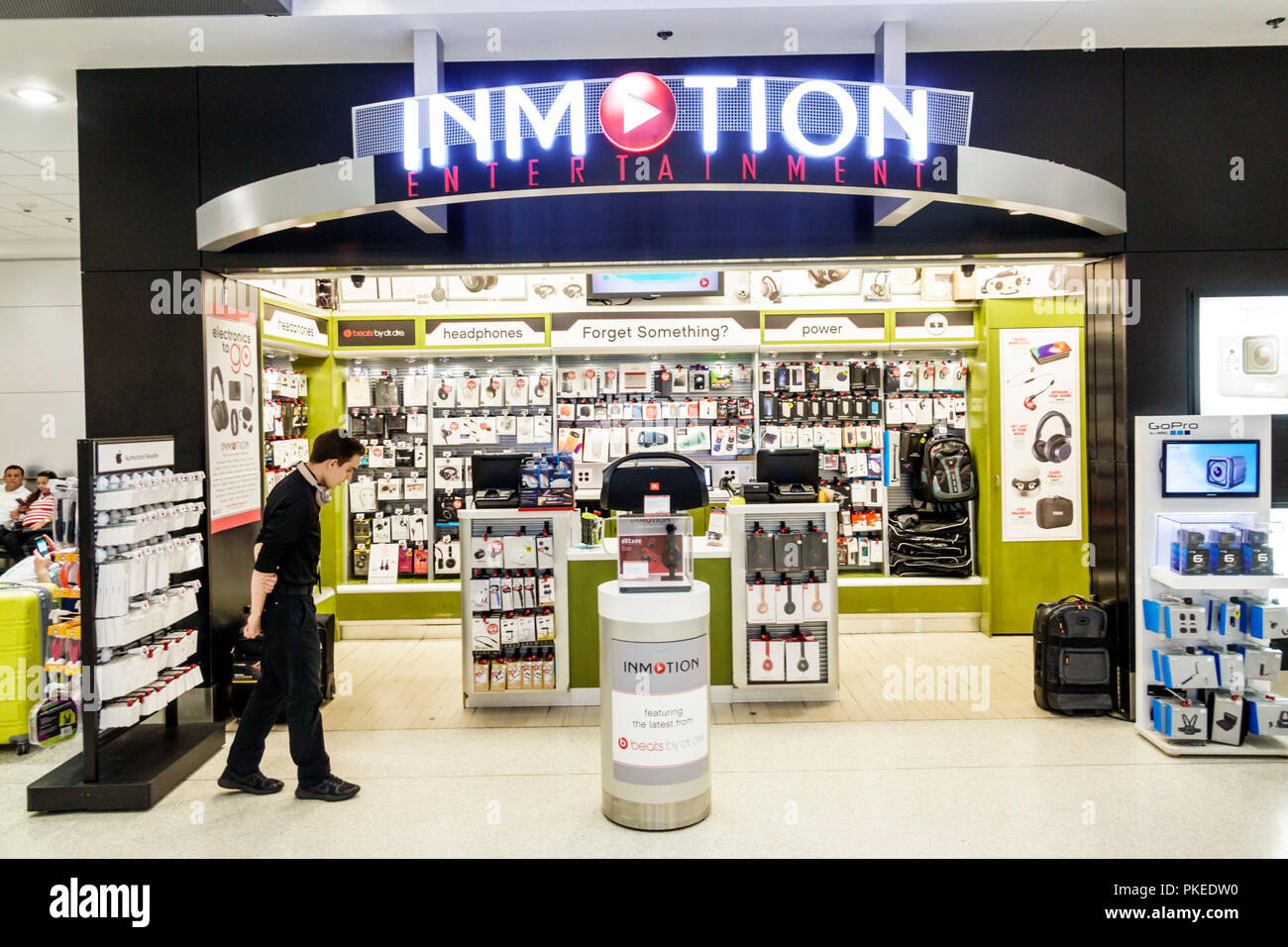 Miami Florida, Internationaler Flughafen MIA, Terminal Gate, Geschäft, Shopping Shopper Shopper Shop Geschäfte Markt Märkte Markt Kauf Verkauf, Einzelhandel stor Stockfoto