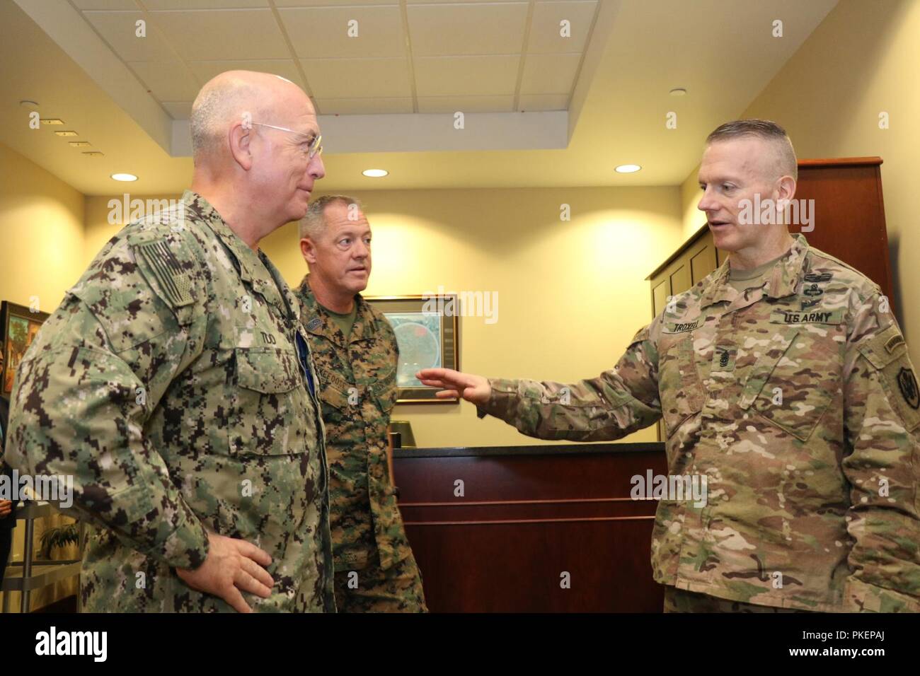 Miami U S Army Command Sgt Maj John Troxell Senior Soldaten Berater Des Vorsitzenden Des Generalstabs Chats