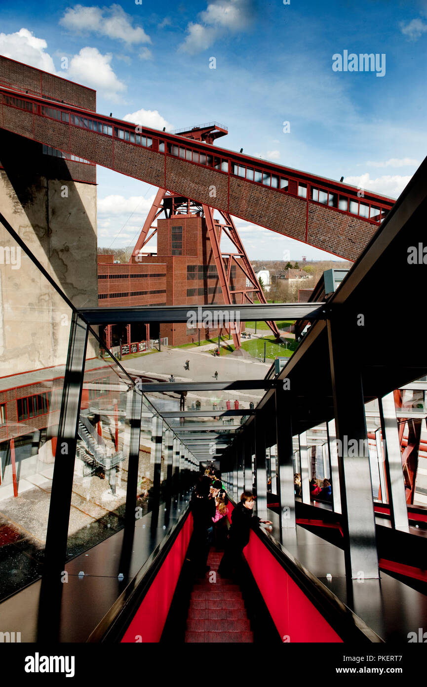 Das ruhrmuseum auf der Zeche Zollverein in Essen, gestaltet von den Architekten Rem Koolhaas und Heinrich Böll (Deutschland, 02/04/2010) Stockfoto