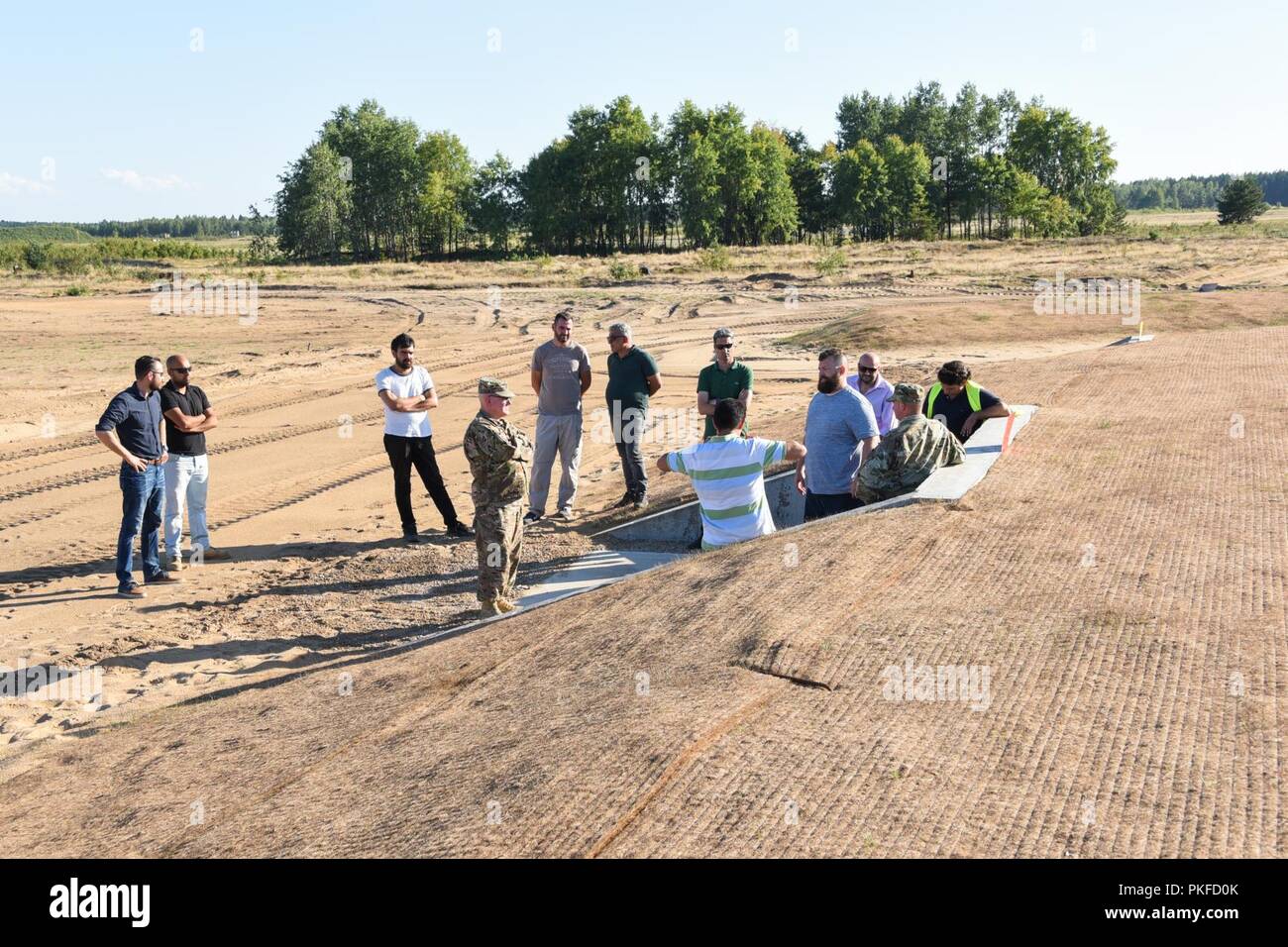 Vertreter der US-Army Training Support Aktivität Europa (TSAE), das Amt des stellvertretenden Stabschef, Ingenieur, U.S. Army Europe zugeordnet Stockfoto