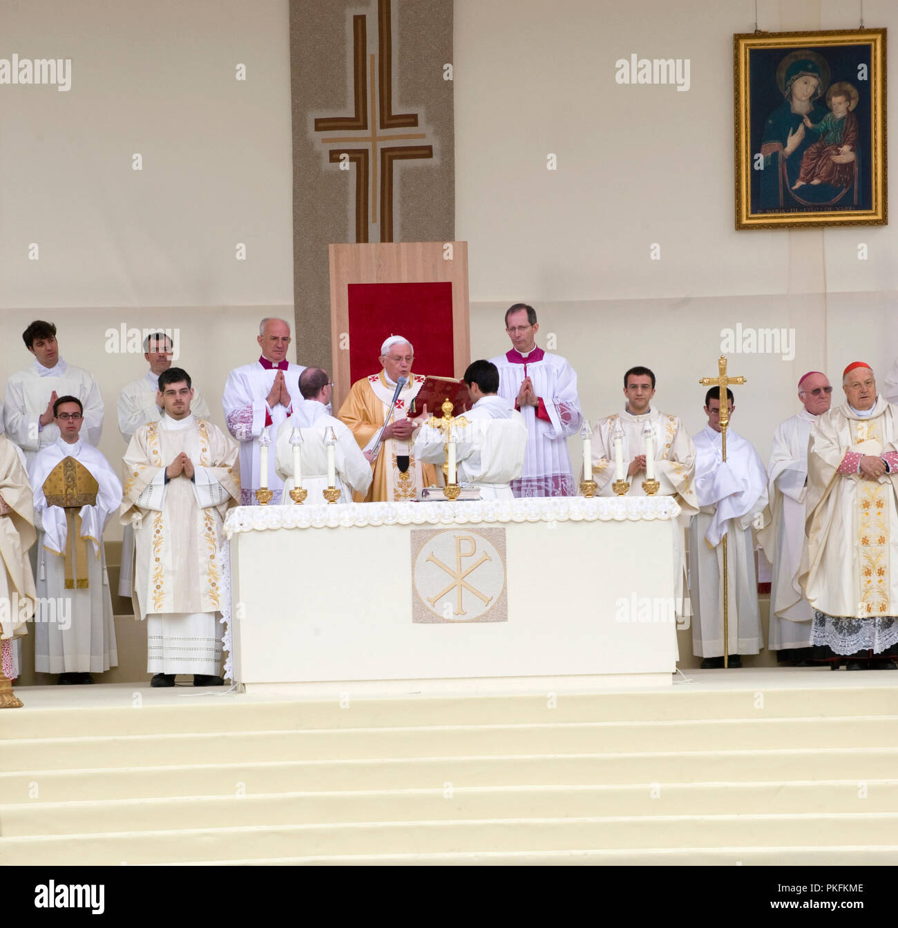 Piemont Turin San Carlo Square Masse von Papst Benedikt XVI. Stockfoto