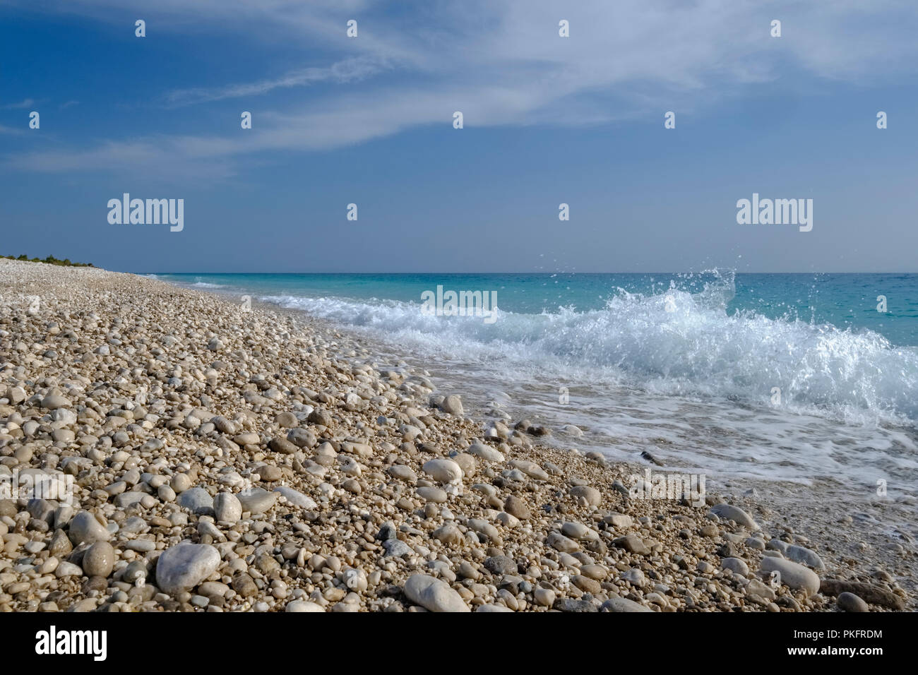 Strand von Dhërmi, Palasa, in der Nähe der albanischen Riviera, Ionisches Meer, qark Vlora, Albanien Stockfoto