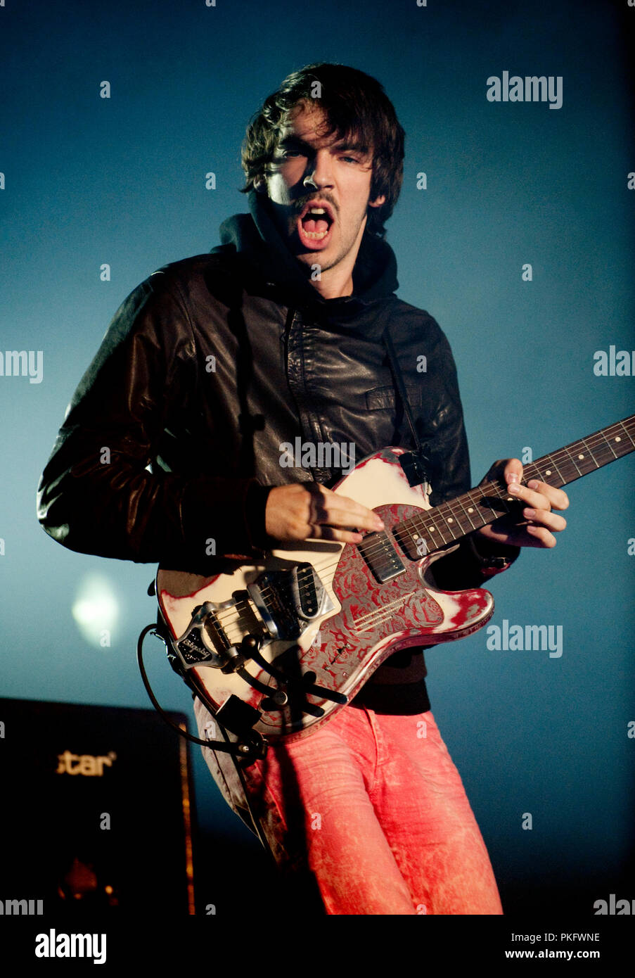 Belgische Garage Rock Band Der Black Box Offenbarung Am Lokerse Feesten Festival In Lokeren Belgien 09 08 2009 Stockfotografie Alamy