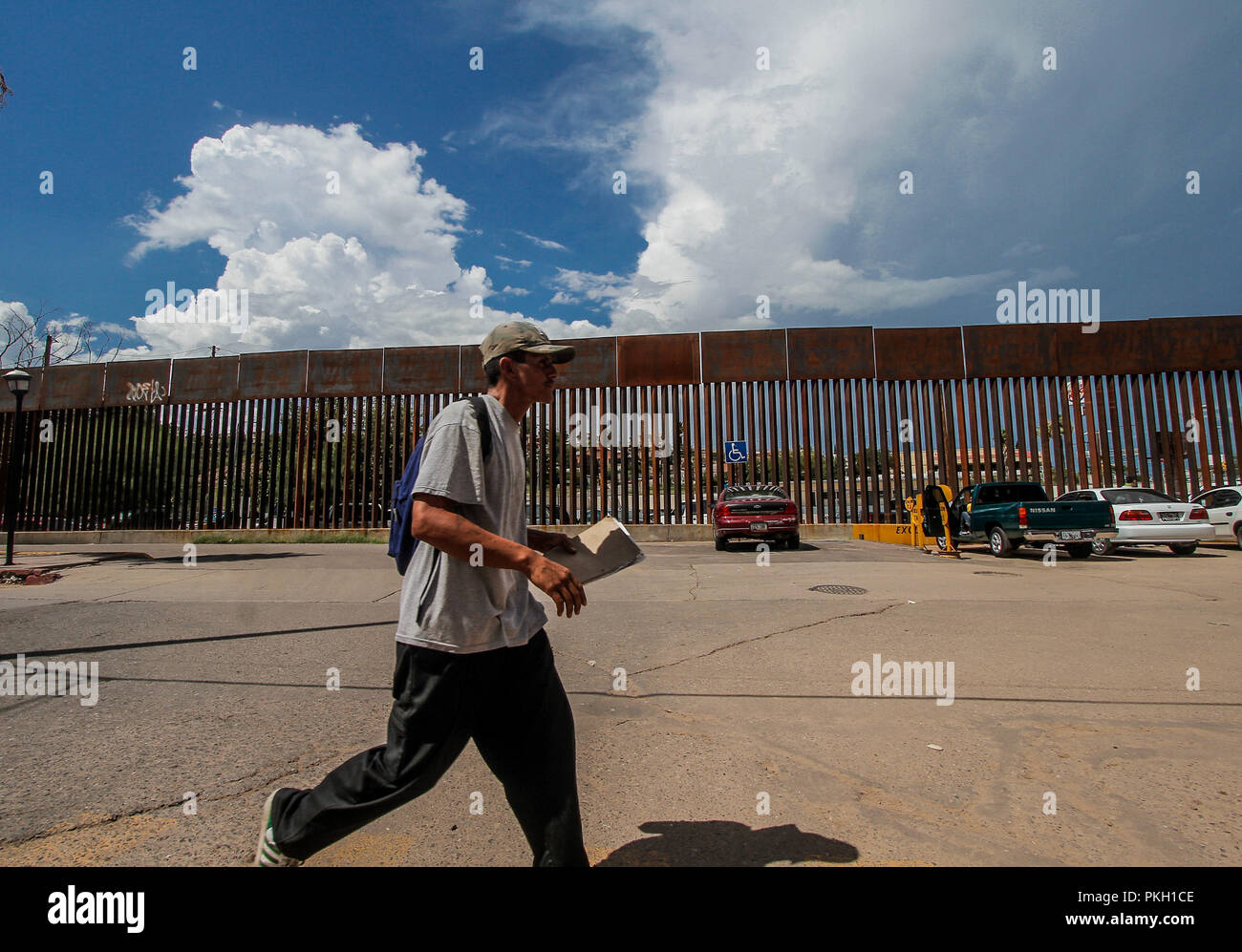 Das tägliche Leben und um die Mauer in der Grenzstadt Nogales, Sonora, Mexiko. 21 Vor 2012. (LuisGutierrez/NortePhoto.com) Vida cotidiana y alreder Stockfoto