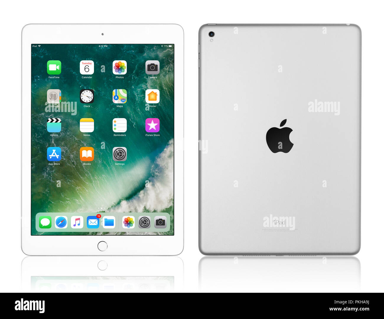Kiew, Ukraine - Februar 6, 2018: brandneue Apple iPad Pro Silber auf Weiß mit Freistellungspfad isoliert, 7. Generation des iPad von Apple entwickelt Stockfoto