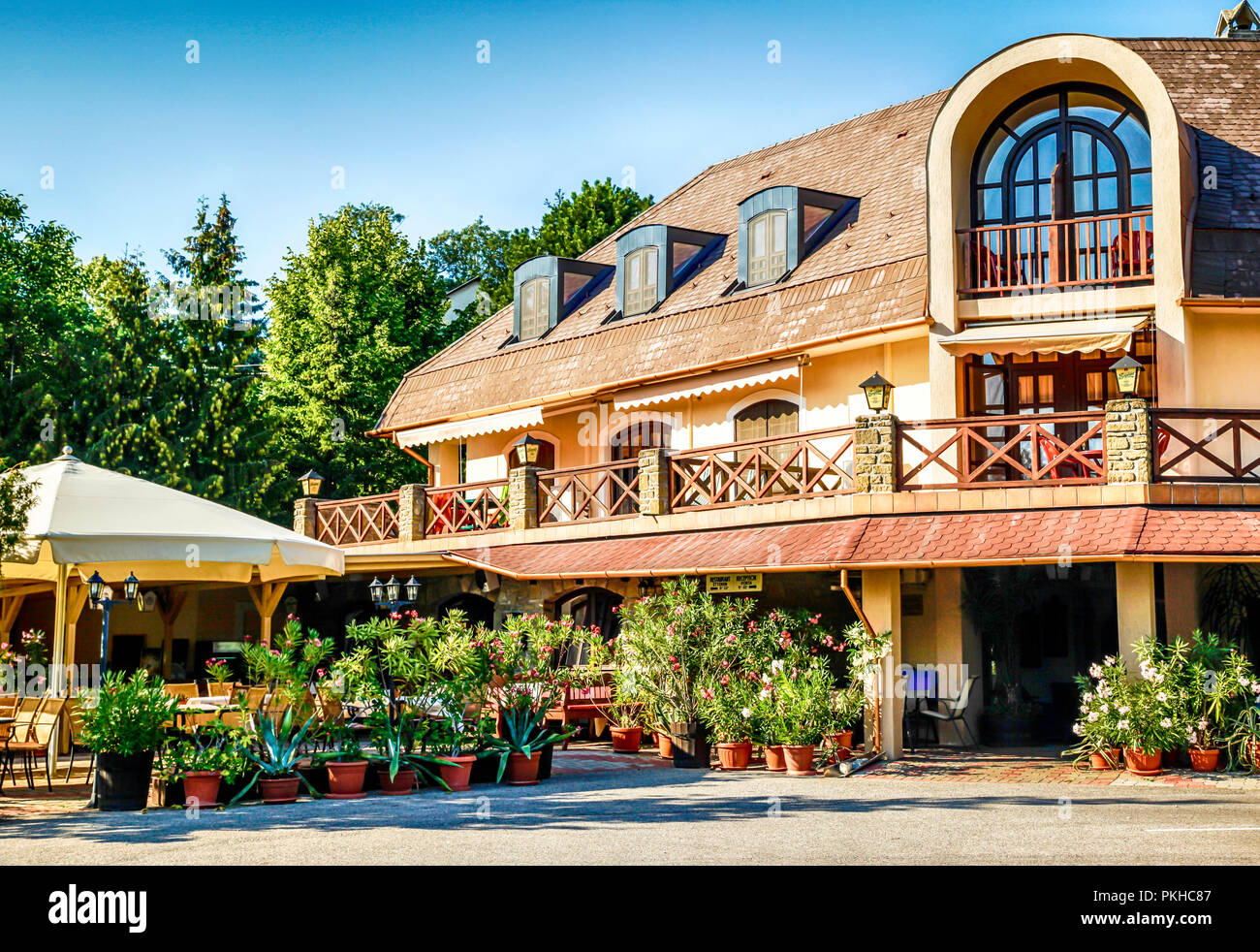 Hotel Adler am nördlichen Ufer des Plattensees in Ungarn Stockfoto