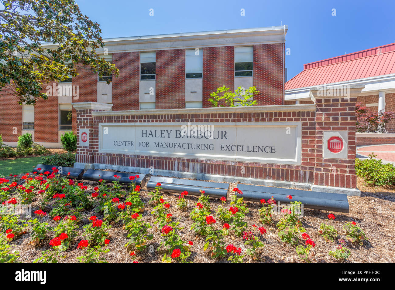 OXFORD, MS/USA - Juni 7, 2018: Haley Barbour Zentrum für hervorragende Leistungen in der Fertigung auf dem Campus der Universität von Mississippi. Stockfoto