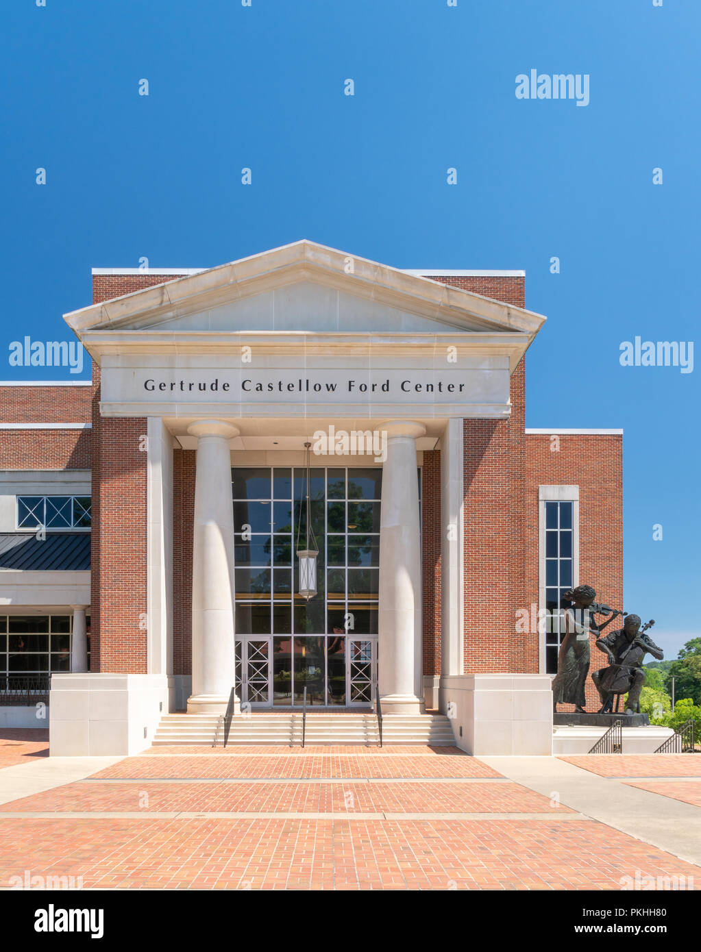 OXFORD, MS/USA - Juni 7, 2018: Gertrude Castellow Ford Center für Darstellende Künste auf dem Campus der Universität von Mississippi. Stockfoto