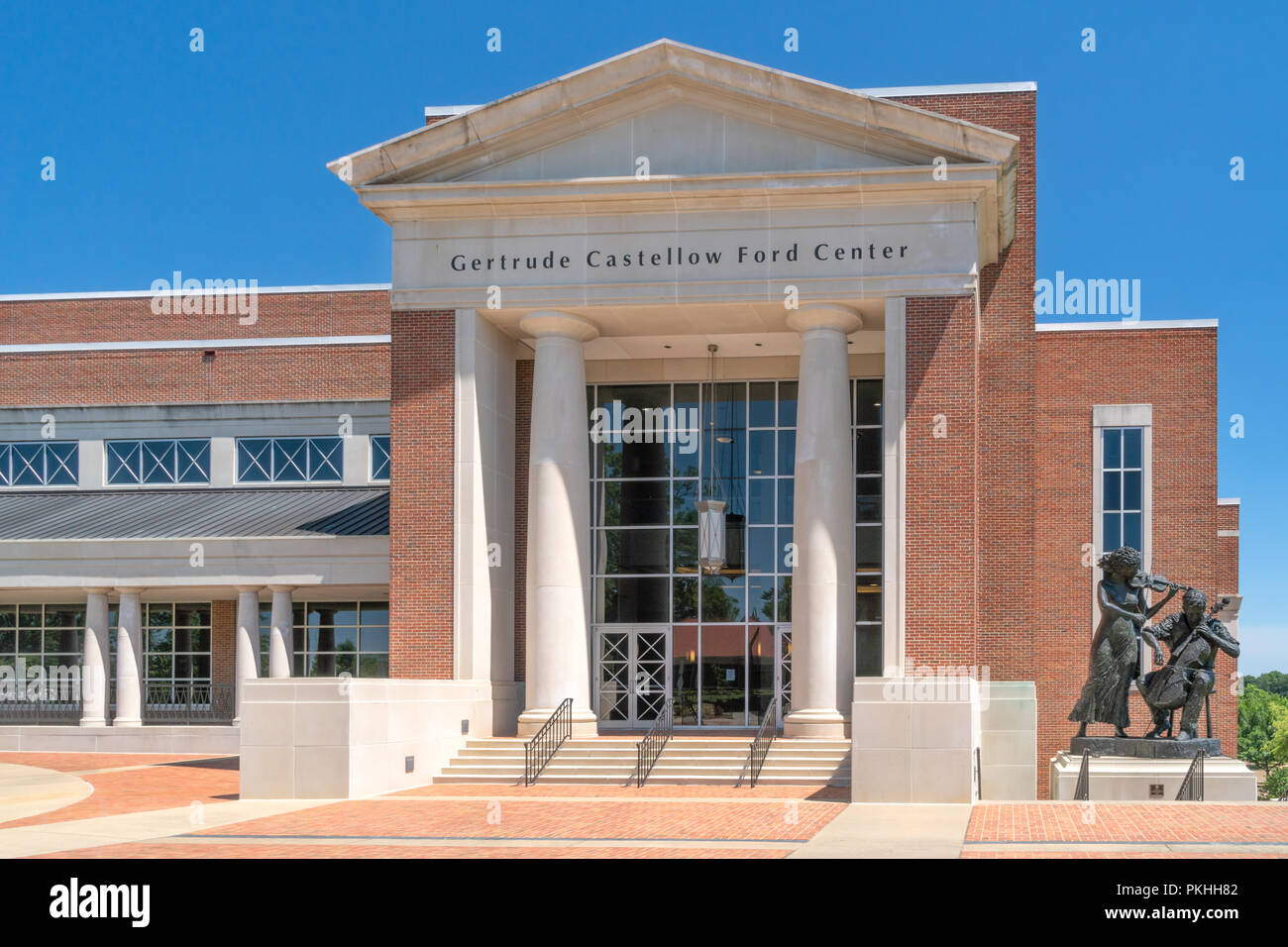 OXFORD, MS/USA - Juni 7, 2018: Gertrude Castellow Ford Center für Darstellende Künste auf dem Campus der Universität von Mississippi. Stockfoto
