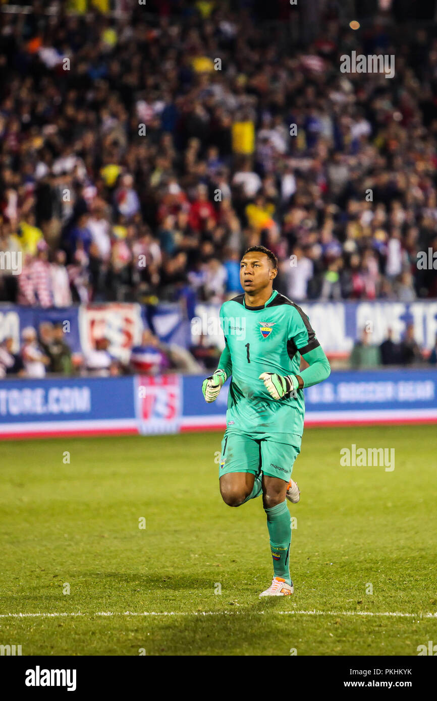 HARTFORD - Oktober 10: Maximo Banguera #1 Nach dem ecuadorianischen Ziel auf uns internationalen Freundschaftsspiel zwischen uns Männer Nationalmannschaft gegen Ecuador, auf Octo Stockfoto