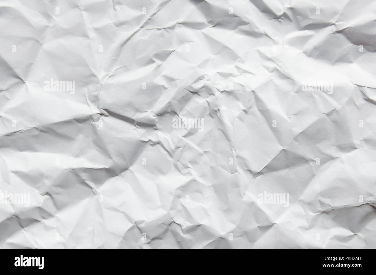 Weißer Hintergrund und Wallpaper von zerknittertes Papier, Weiß zerknittertes Papier Textur mit leeren und freier Speicherplatz für Text, Hintergrund von scruffy Papier Textur Stockfoto