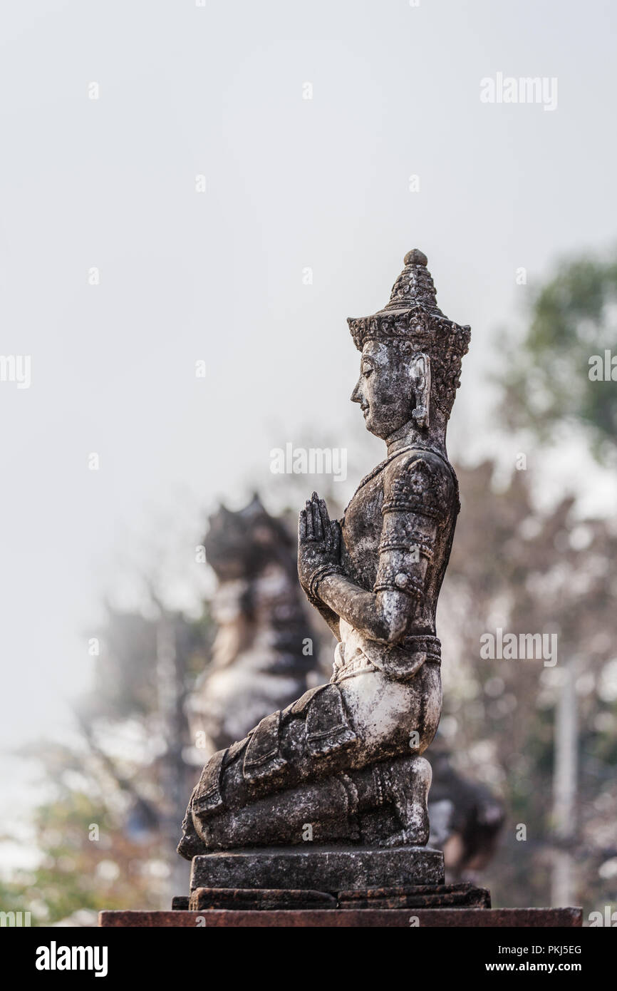 Die antike Skulptur auf dem olld Wand der Wat Chedi Luang Chiang Mai. wichtigsten Tempel ist der Wat Chedi Luang in der alten Stadtmauern entfernt Stockfoto
