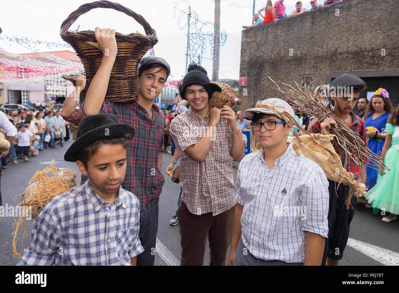 Parade der Madeira Wine Festival oder "Festa do Vinho Madeira" in Estreito de Camara de Lobos, Madeira Island, Portugal, September 2018. Stockfoto