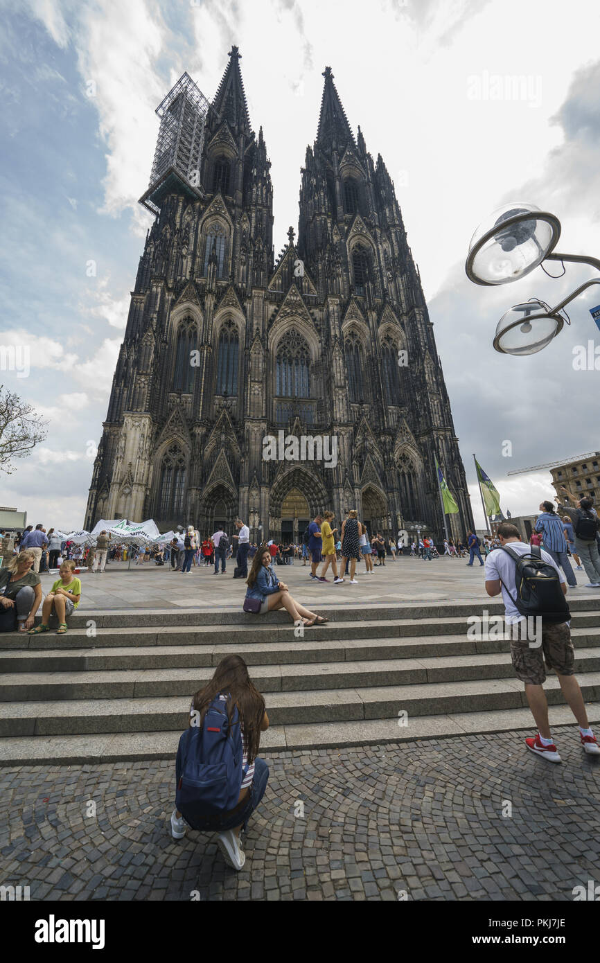Der Kolner Dom Ist Eine Gotische Katholische Tempel Begann Im