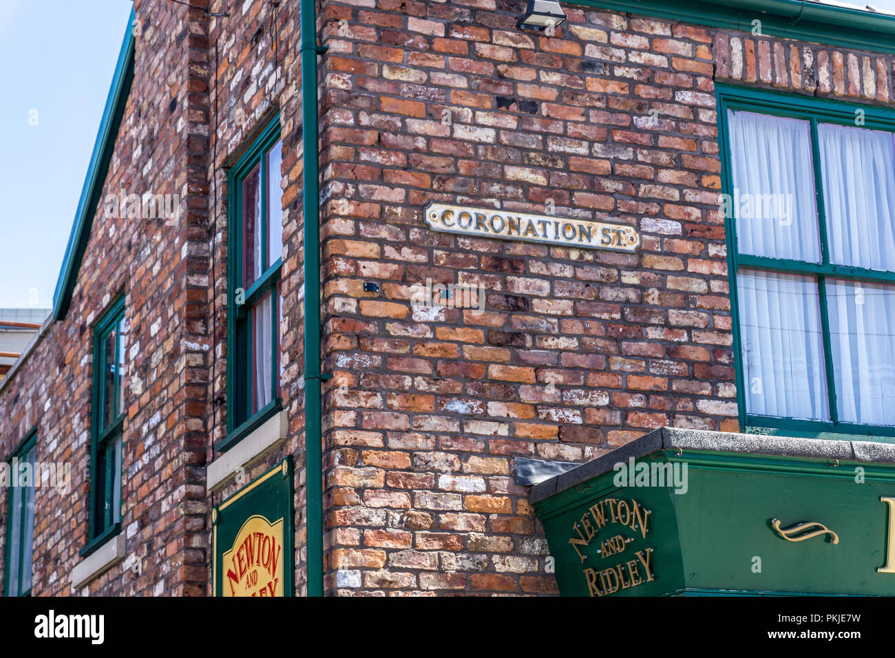 Coronation Street, Zeichen, die Studios von Dock 10, MediaCity UK, Manchester M50 2EQ Stockfoto