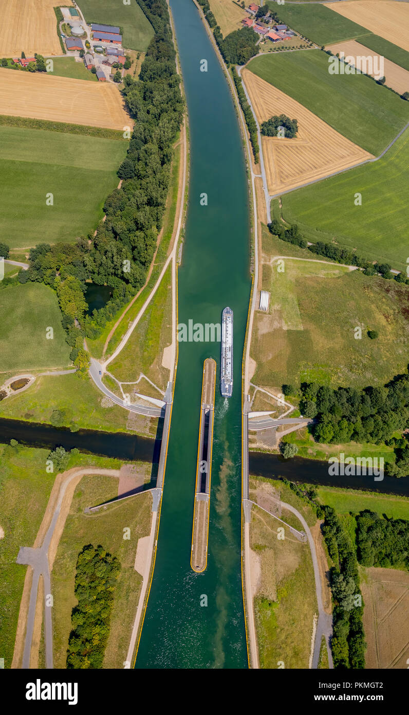 Luftaufnahme, Kanalbrücke, Wasser, Brücke, canal Schnittpunkt mit der Lippe, Binnenschiffe, Frachtschiff, Binnenschifffahrt Stockfoto