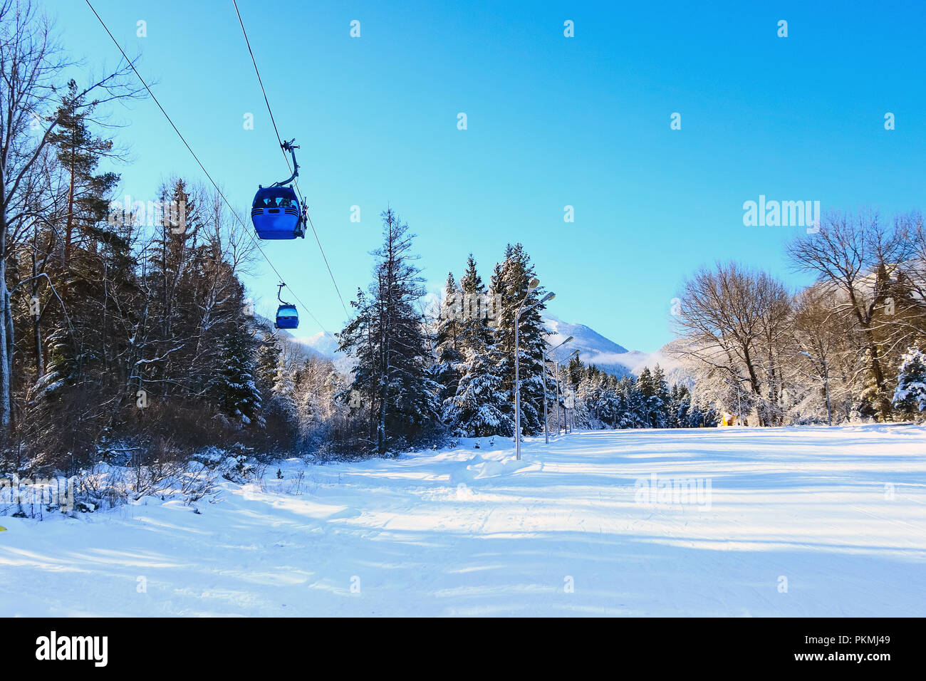 Bansko, Bulgarien Winter Skigebiet mit Skipiste, Hütten und Berge Stockfoto