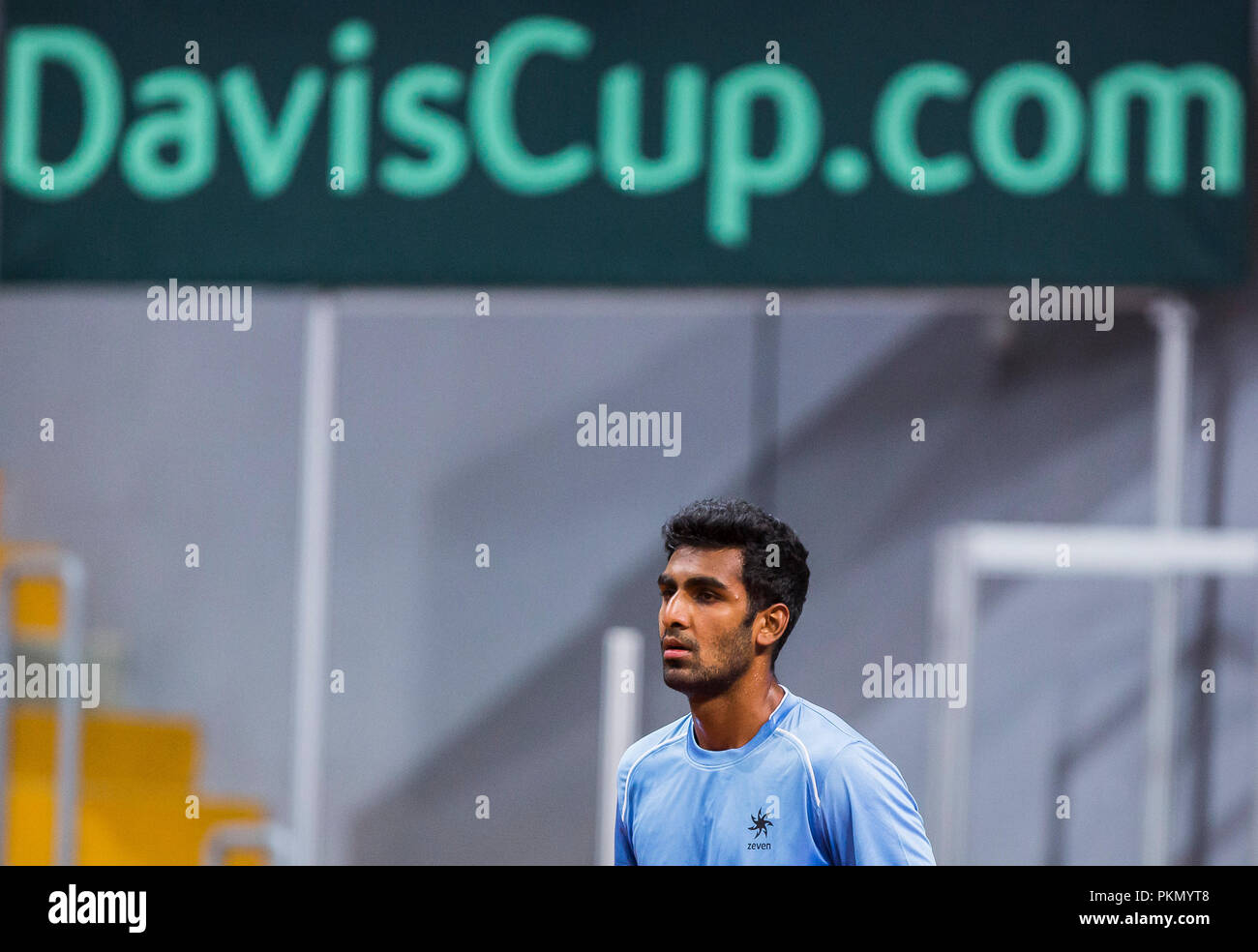 Kraljevo Sportstätte, Kraljevo, Serbien. 14 Sep, 2018. Tennis Davis Cup World Group, Play-off, Serbien gegenüber Indien; Pranesh Gunneswaran (IND) Credit: Aktion plus Sport/Alamy leben Nachrichten Stockfoto