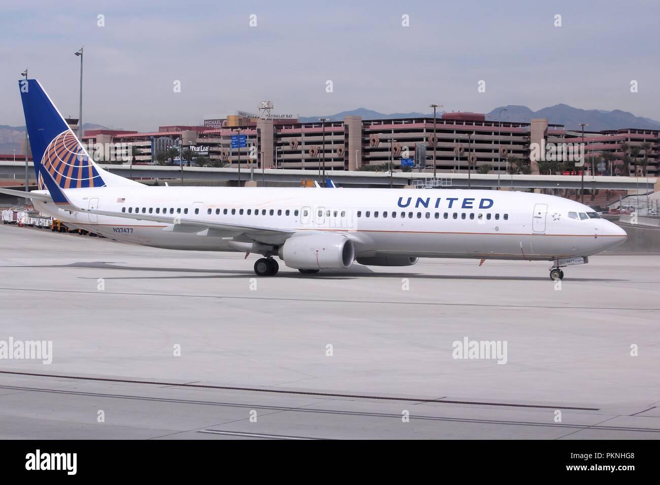 LAS VEGAS, USA - 15. APRIL 2014: Boeing 737-900von United Airlines an der Las Vegas McCarran International Airport. United durchgeführt 139 Millionen Passagiere Stockfoto