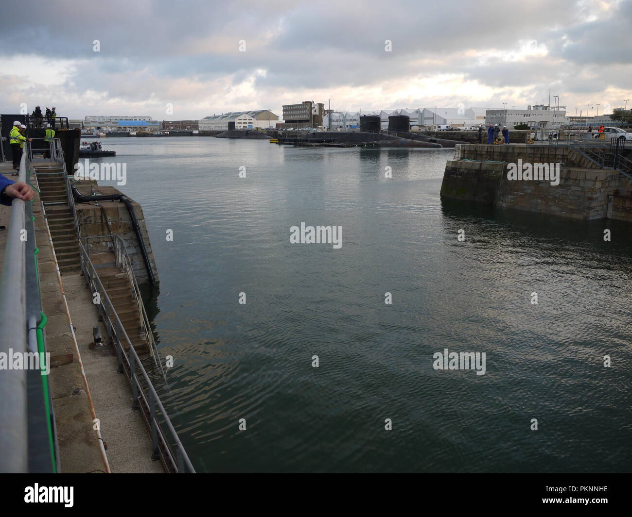 Drei französische Raketen trägerraketen Atom-U-Boote Warten auf Dekonstruktion in der militärischen Hafen von Cherbourg (Normandie) Stockfoto