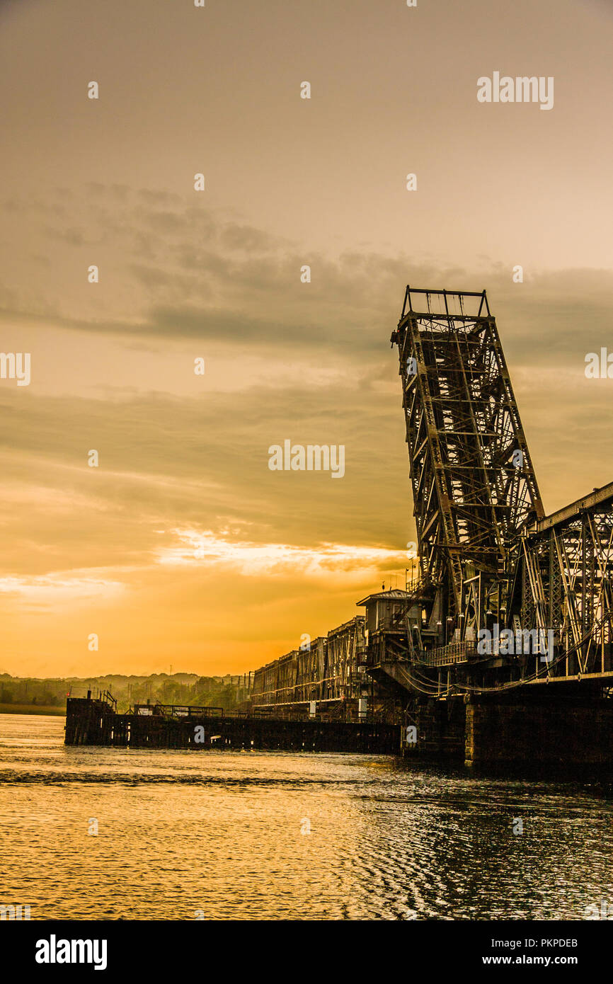 Amtrak - Old Saybrook Old Lyme Bridge Old Lyme, Connecticut, USA Stockfoto