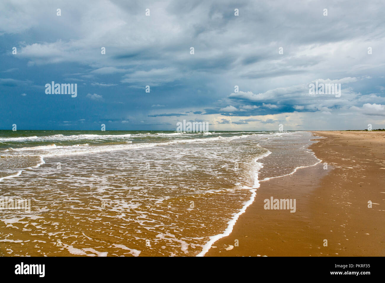Strand am Golf von Mexiko, in der Nähe von Matagorda, Texas, USA Stockfoto