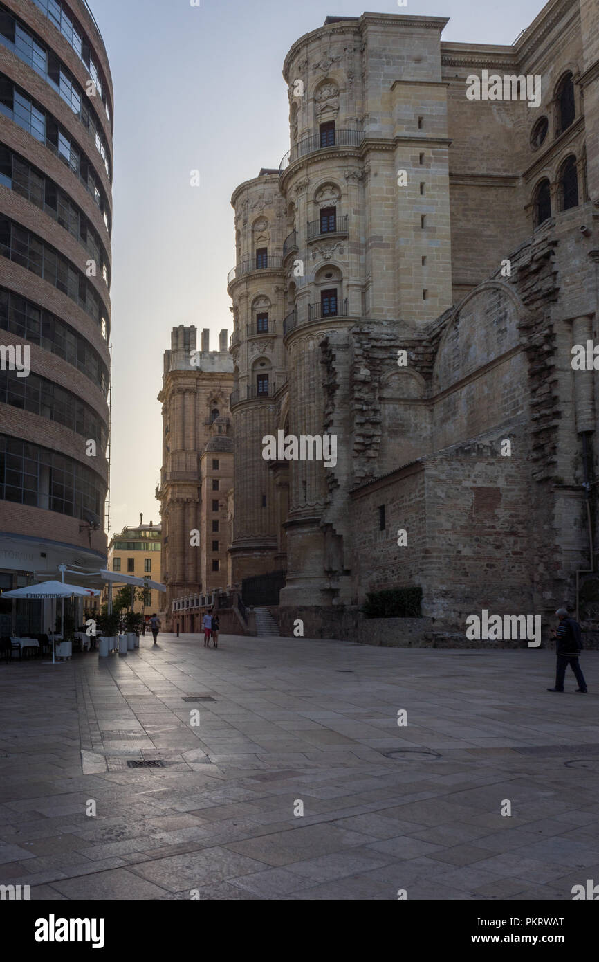 Spanien, Malaga - 24. Juni 2017: Kathedrale der Menschwerdung in Malaga, Spanien, Europa an den goldenen Stunde Stockfoto