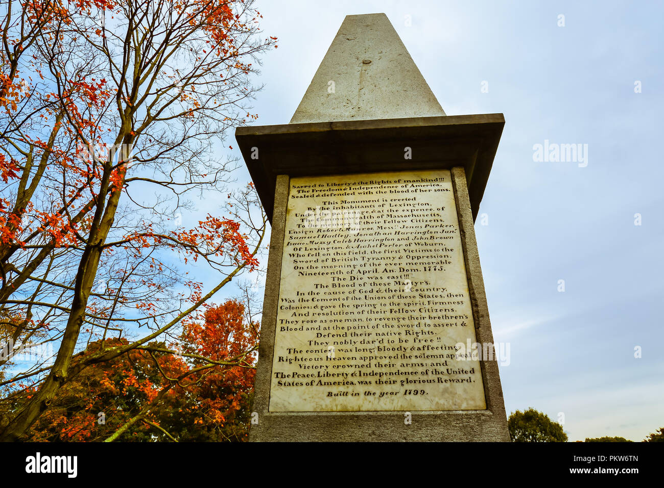 Revolutionäre Denkmal - erinnert an die Öffnung Schüsse der am 26.04.19, 1775 abgefeuert wurden, beginnend im Amerikanischen Unabhängigkeitskrieg. Stockfoto