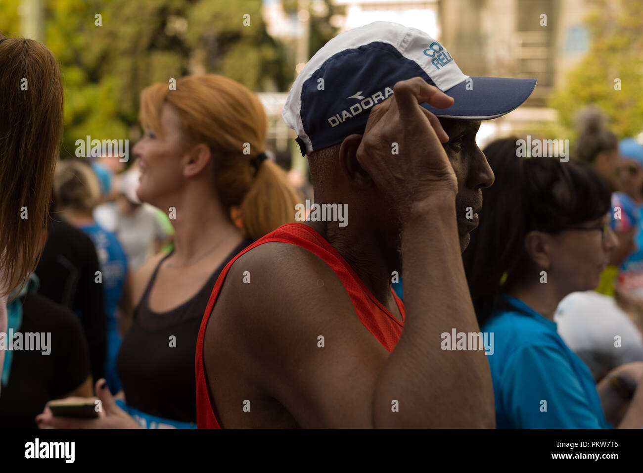 Athen marathon Teilnehmer an den Anfang der Warteschlange Stockfoto