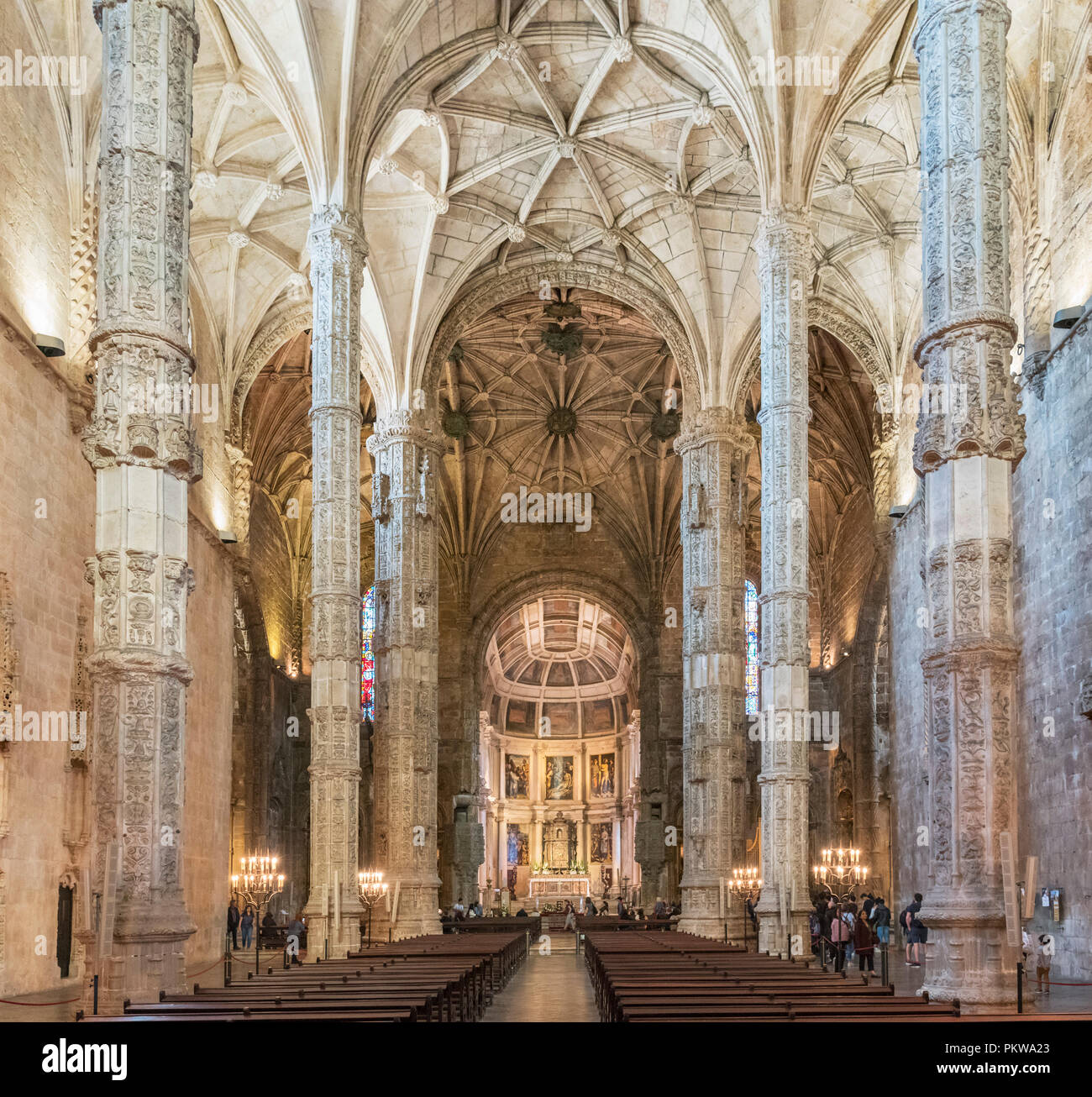 Innenansicht der Kirche von Santa Maria in der Jeronimos Kloster (Mosteiro dos Jerónimos), Stadtteil Belem, Lissabon, Portugal Stockfoto