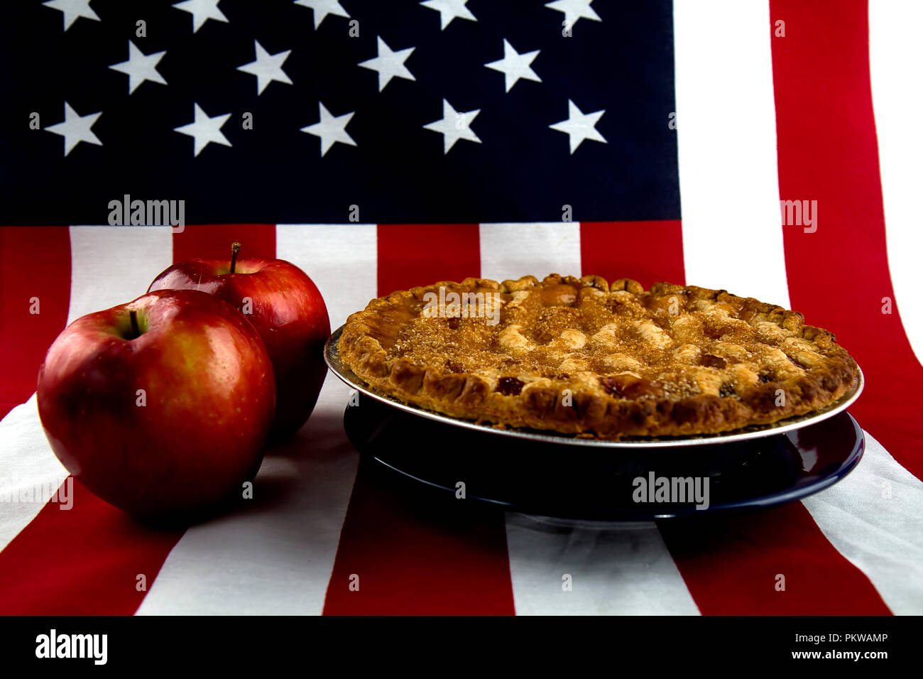 Patriotische Konzept, American Pie mit Fahne. Stockfoto