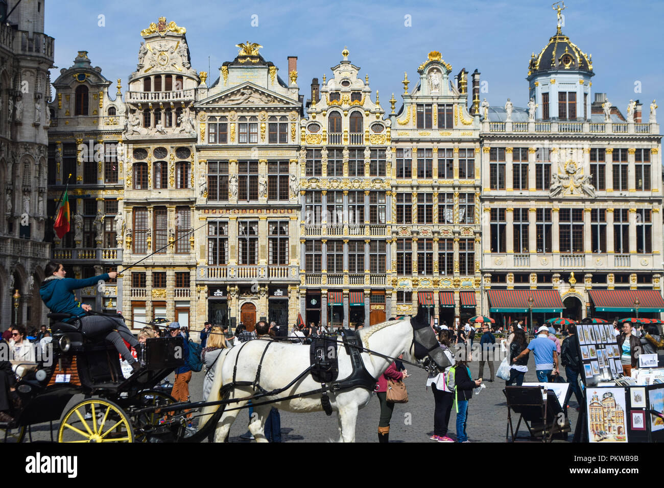 Grand Place an einem sonnigen Tag Stockfoto