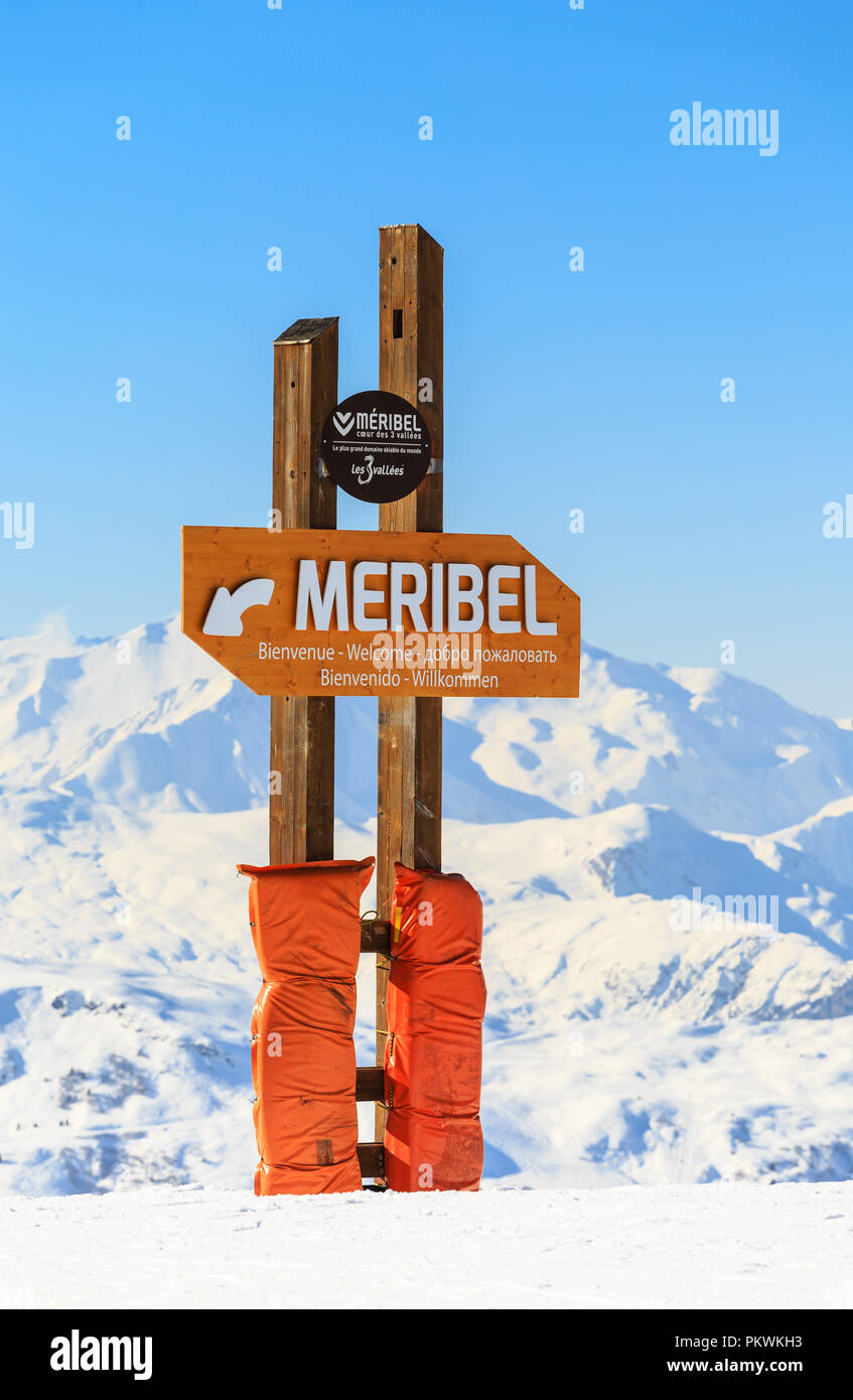 Zeiger auf die Spur im Skigebiet Meribel. Frankreich Stockfoto