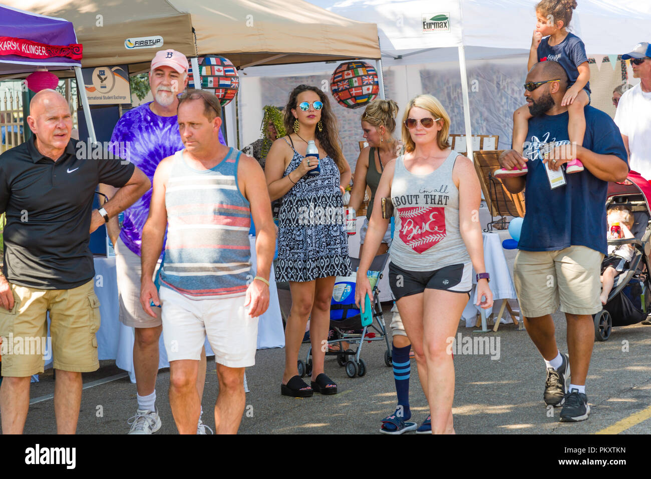 Memphis, Tennessee. 15. September 2018. Cooper-Young Festival 2018, Memp. Seine, Tennessee. Die größte eintägige Festival in Tennessee. Die Leute genießen die letzten Sommer mit Kunst, Essen und gute Musik. Credit: Gary Culley/Alamy leben Nachrichten Stockfoto