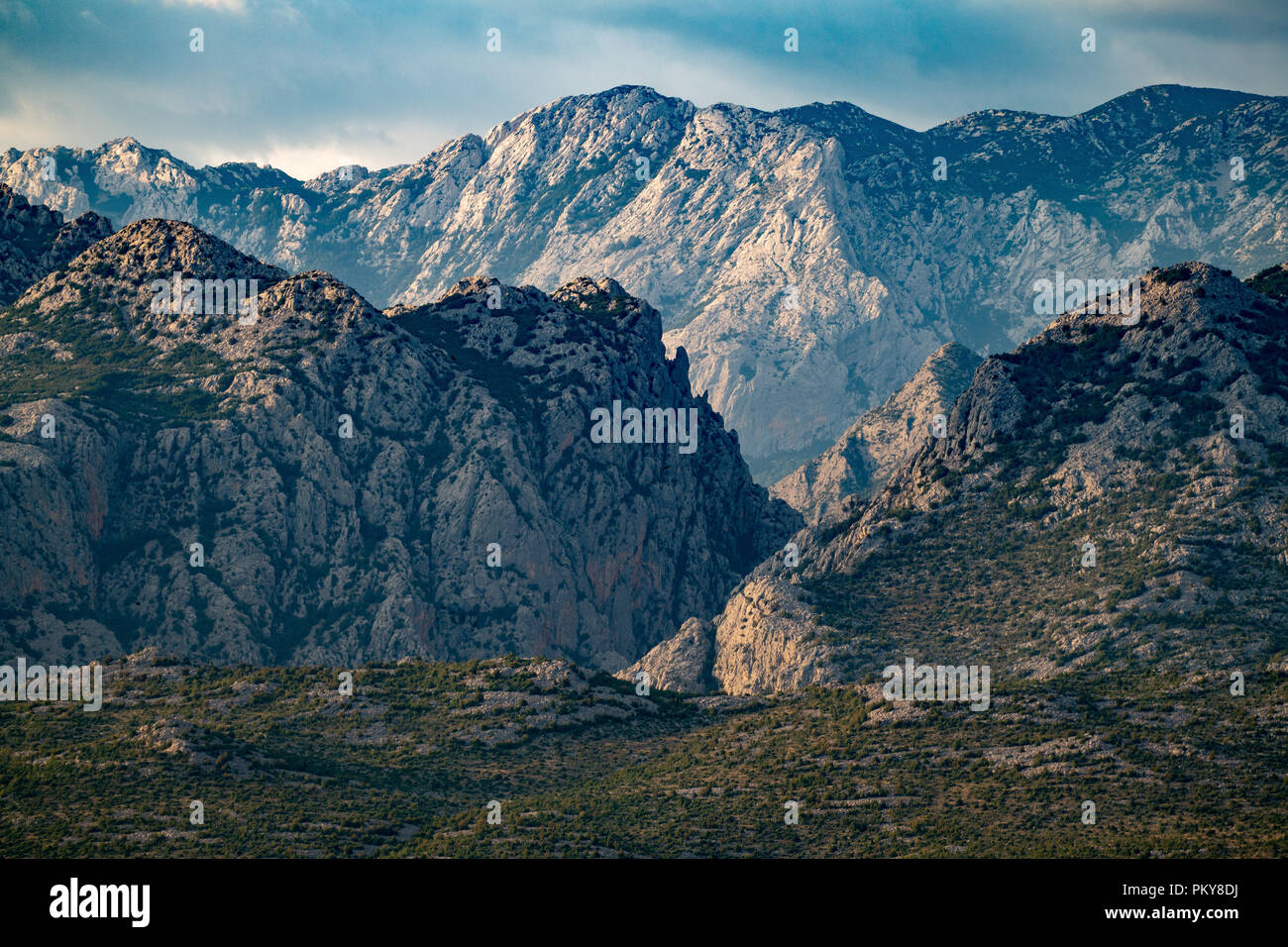 Extreme Berge im Nationalpark Paklenica, Velebit, Kroatien Stockfoto