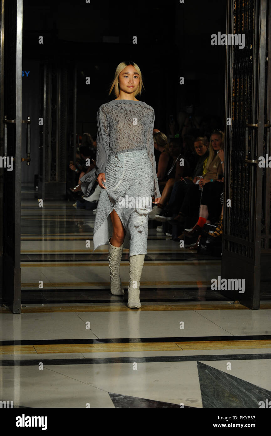 Schwedische Schule von Textilien, Catwalk Show in London Fashion Week, Londo Stockfoto