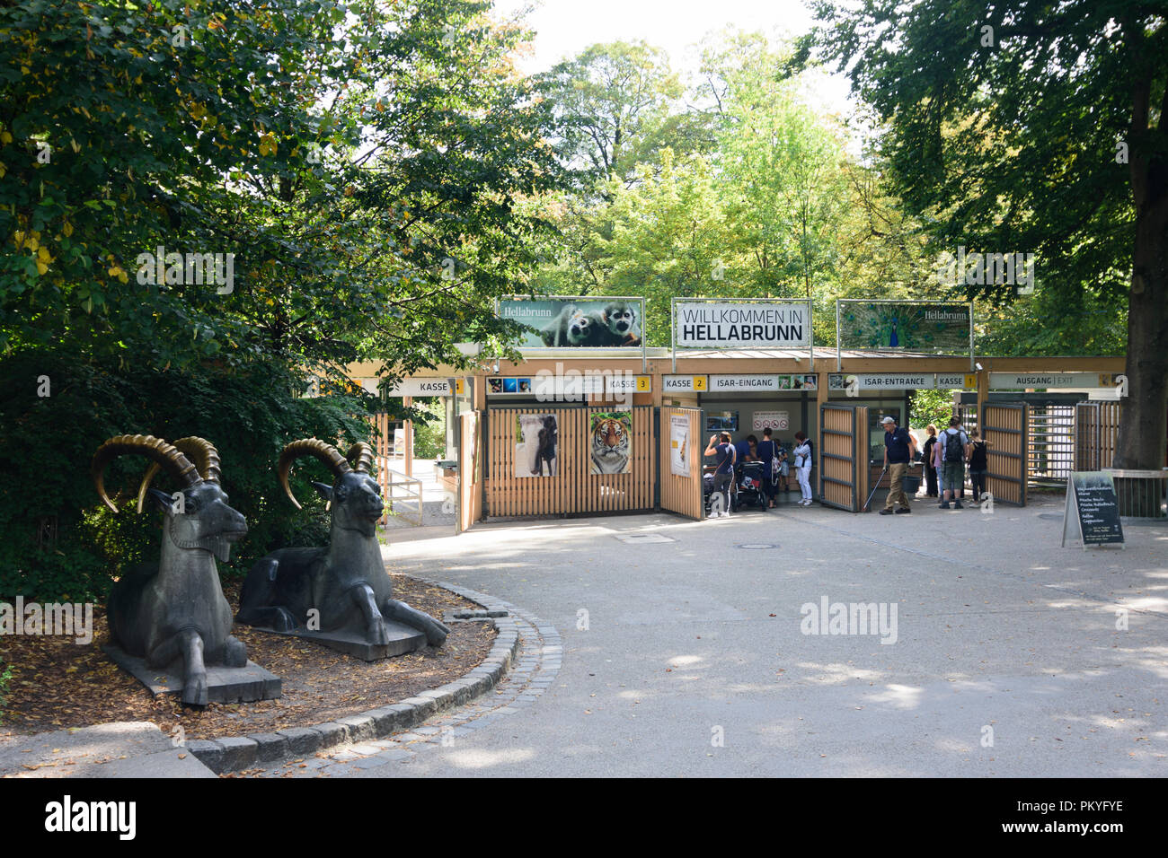 München, München: Eingang zum Tierpark Hellabrunn, Oberbayern, Oberbayern, Bayern, Bayern, Deutschland Stockfoto