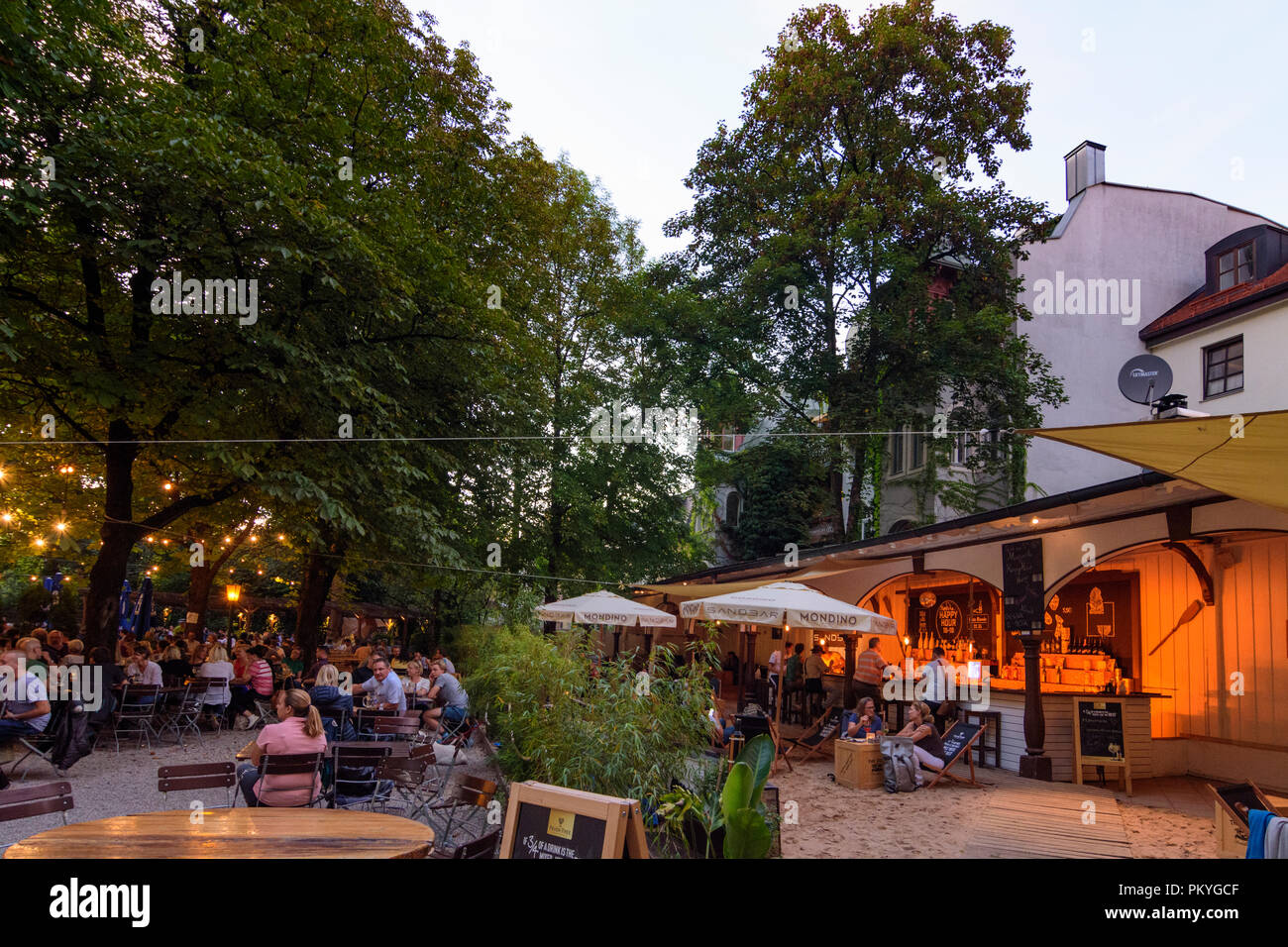 Munchen Munchen Biergarten Hofbraukeller Oberbayern Oberbayern