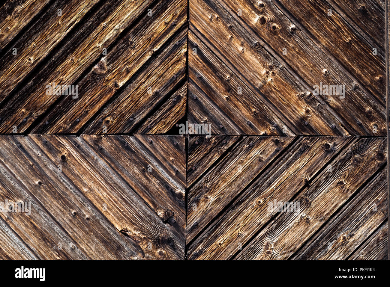 Grunge rauhe Holz- Hintergrund mit Copyspace für Grafik Text oder dekorative, schäbige Hintergrund Stockfoto