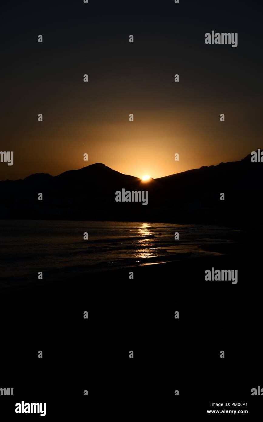 Sonnenuntergang bei Makris Gialos, Crete, Griechenland. Stockfoto